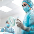 Understanding Risks and Complications: A Guide to Finding a Qualified Cosmetic Surgeon